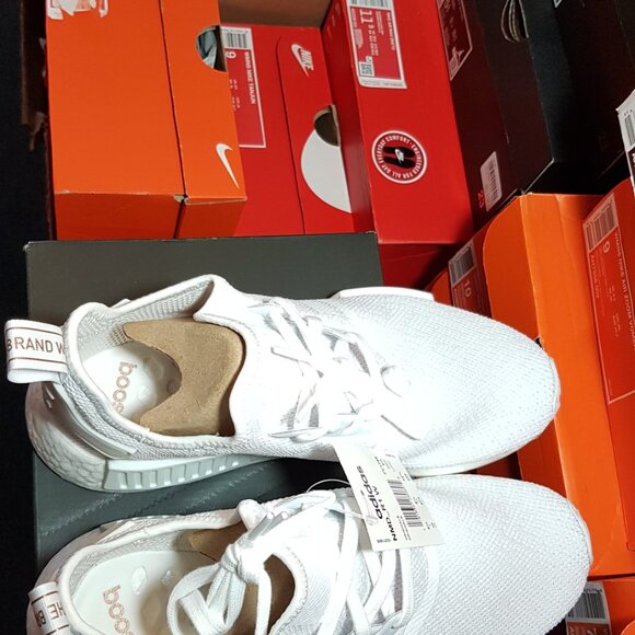 ADIDAS NMD-R1 WOMEN'S US SIZE 10 BRAND NEW IN BOX - Picture 3 of 9